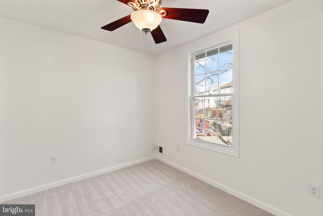 1950 RAINBOW CT, Woodbridge, VA 22192