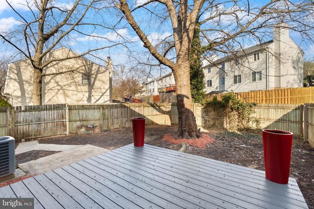 1950 RAINBOW CT, Woodbridge, VA 22192