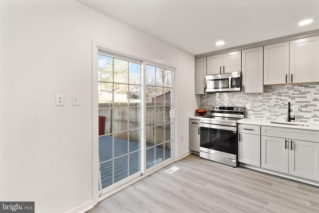 1950 RAINBOW CT, Woodbridge, VA 22192