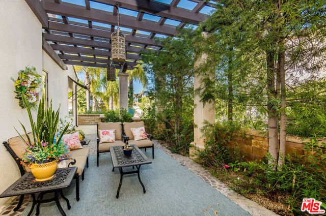 24908 Bella Vista Drive, Calabasas, CA 91302