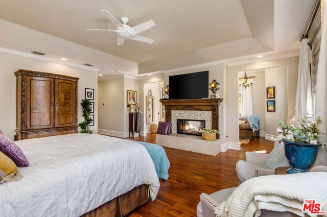 24908 Bella Vista Drive, Calabasas, CA 91302