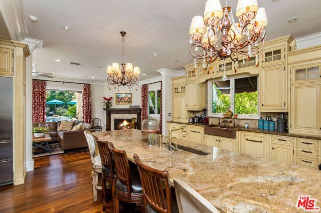 24908 Bella Vista Drive, Calabasas, CA 91302