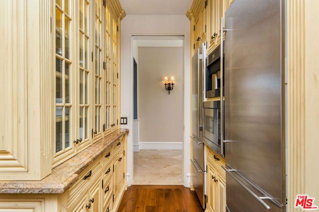 24908 Bella Vista Drive, Calabasas, CA 91302