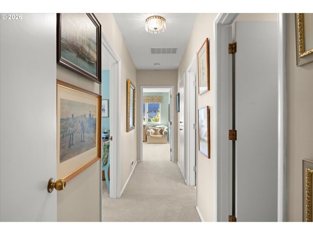 7880 Sw Westmoor Way, Portland, OR 97225