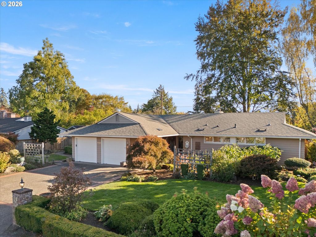 7880 Sw Westmoor Way, Portland, OR 97225
