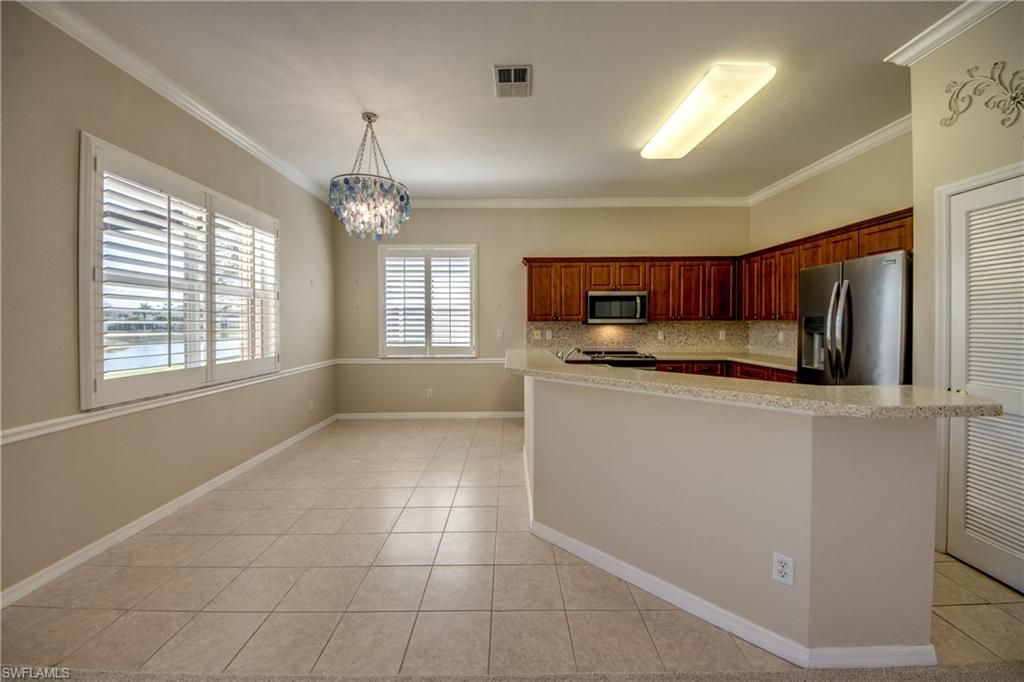 Image 20 of property listing at 2669 Sunset Lake DR, Cape Coral, FL 33909