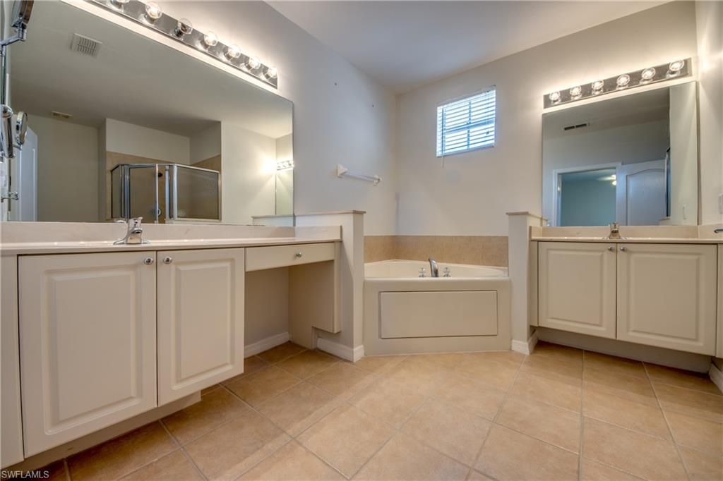 Image 33 of property listing at 2669 Sunset Lake DR, Cape Coral, FL 33909