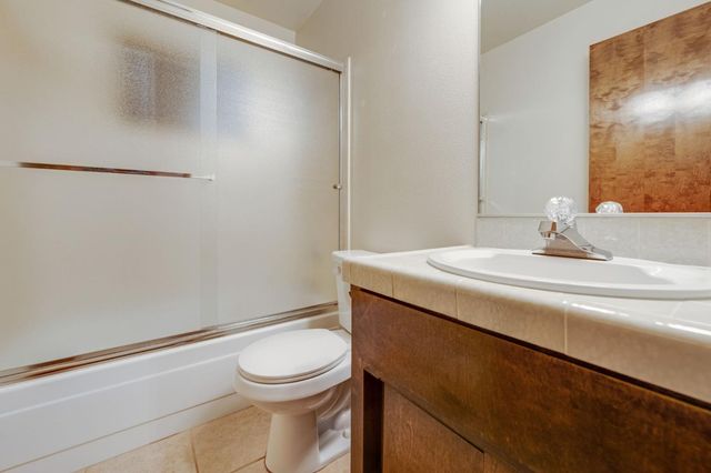 4949 Steelhead Ln, Pollock Pines, CA 95726