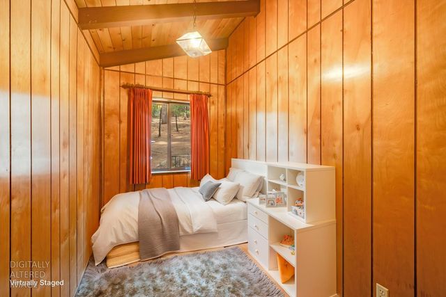 4949 Steelhead Ln, Pollock Pines, CA 95726