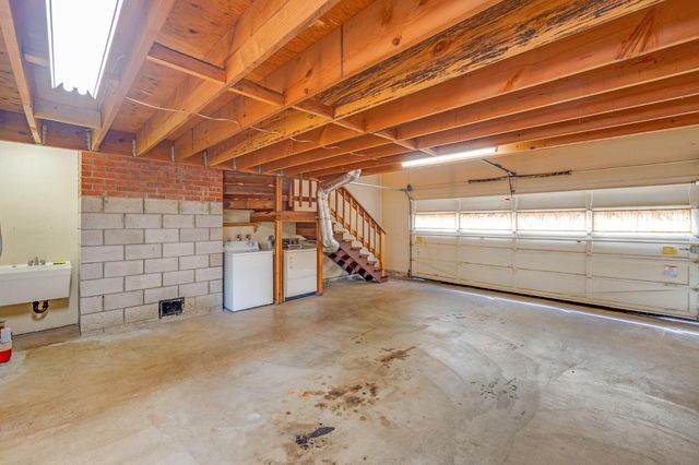 4949 Steelhead Ln, Pollock Pines, CA 95726