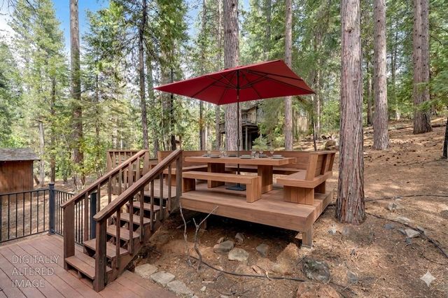 4949 Steelhead Ln, Pollock Pines, CA 95726