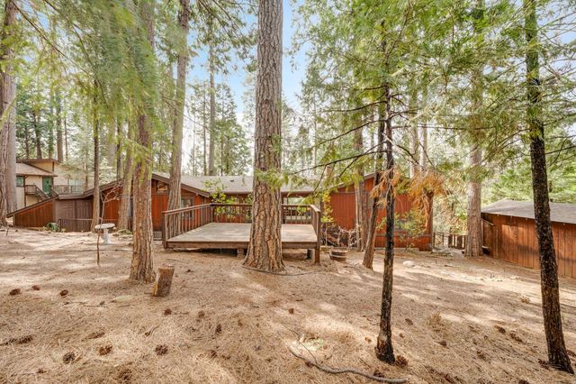 4949 Steelhead Ln, Pollock Pines, CA 95726