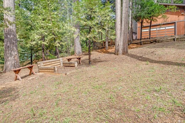 4949 Steelhead Ln, Pollock Pines, CA 95726