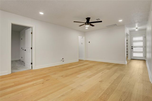 5514 Indigo Street, Houston, TX 77096