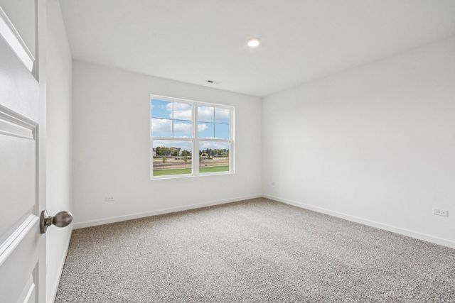 9957 Edgebrook Lane, Huntley, IL 60142