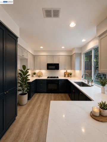 1015 Canyon Oaks Dr, El Sobrante, CA 94803