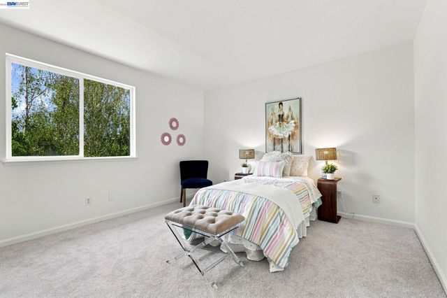 1015 Canyon Oaks Dr, El Sobrante, CA 94803