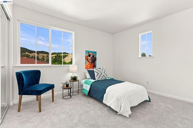 1015 Canyon Oaks Dr, El Sobrante, CA 94803