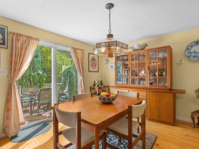 29 Coldspring Dr B, Sutton, MA 01590