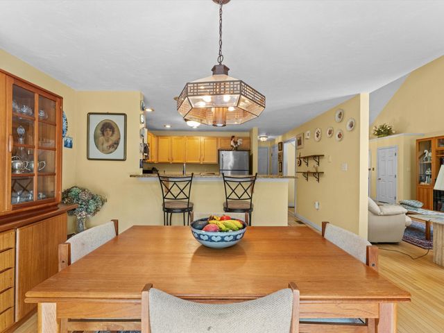 29 Coldspring Dr B, Sutton, MA 01590