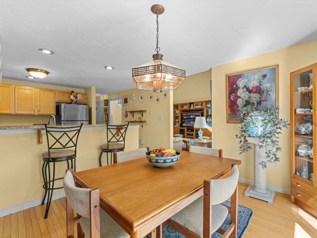 29 Coldspring Dr B, Sutton, MA 01590