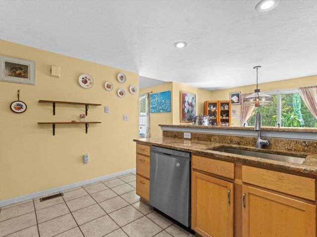 29 Coldspring Dr B, Sutton, MA 01590