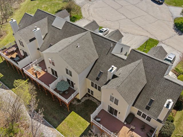 29 Coldspring Dr B, Sutton, MA 01590