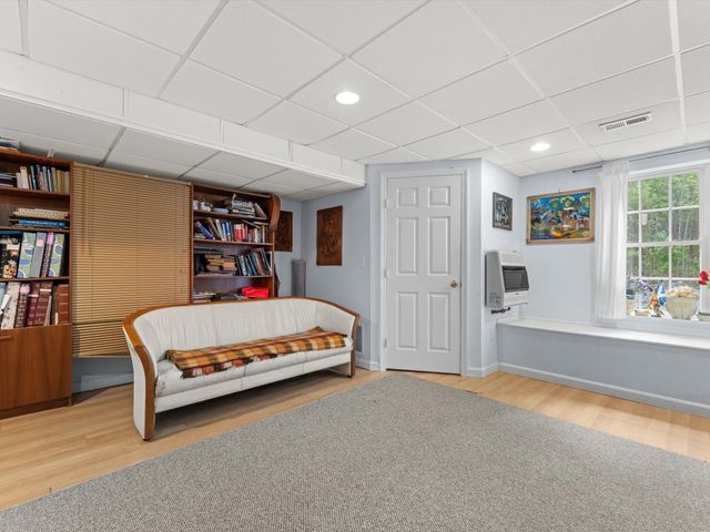 29 Coldspring Dr B, Sutton, MA 01590
