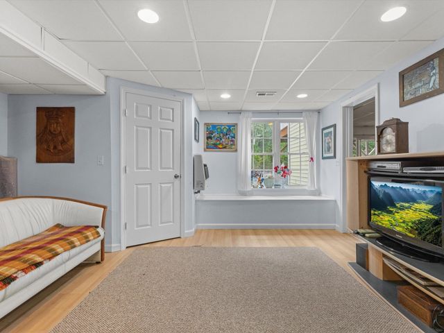 29 Coldspring Dr B, Sutton, MA 01590