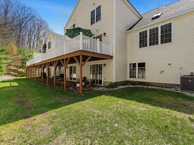 29 Coldspring Dr B, Sutton, MA 01590