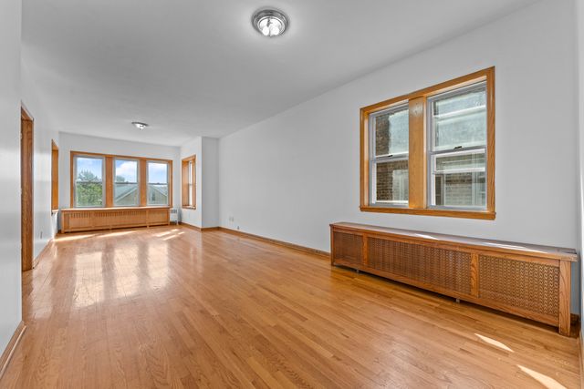 4634 S Sawyer Avenue 2, Chicago, IL 60632