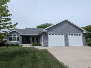 5235 KILLDEER LANE, Oshkosh, WI 54901