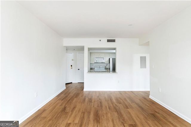 1 Biscayne Drive 304, Atlanta, GA 30309