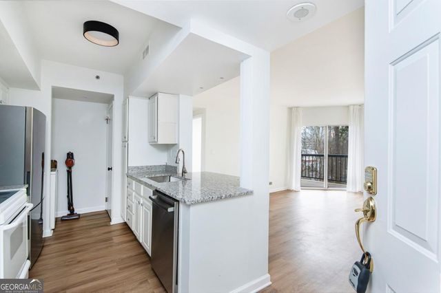 1 Biscayne Drive 304, Atlanta, GA 30309