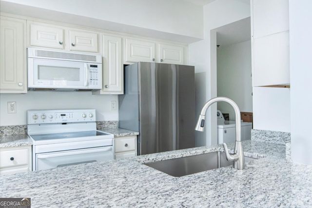 1 Biscayne Drive 304, Atlanta, GA 30309