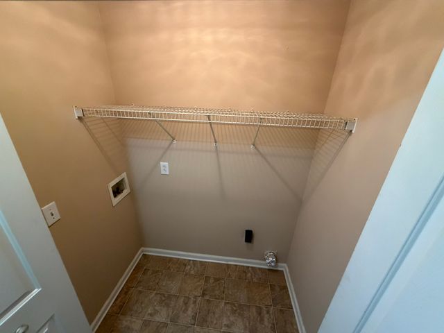 1726 Luton Dr, La Vergne, TN 37086