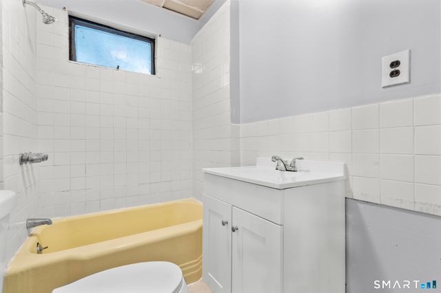 73 South Street, Waterbury, CT 06706