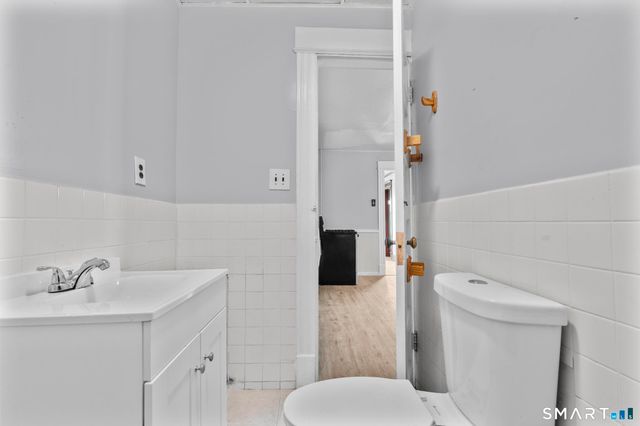 73 South Street, Waterbury, CT 06706