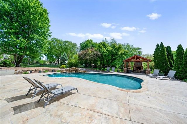 15405 Knox Street, Overland Park, KS 66221