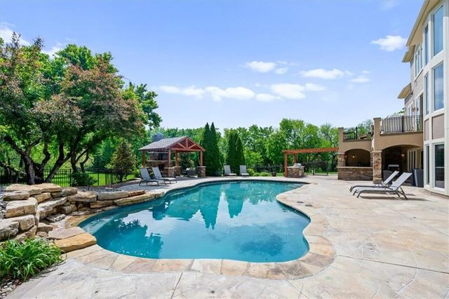 15405 Knox Street, Overland Park, KS 66221