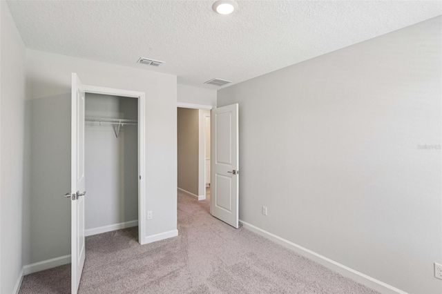 7558 DEER VALLEY CIRCLE, Tampa, FL 33635