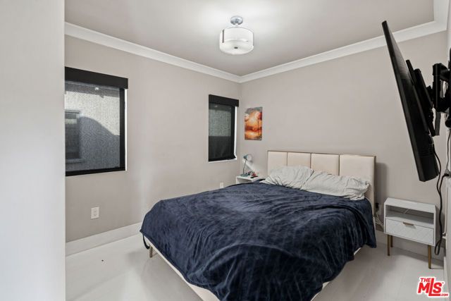 801 Howard Street, Los Angeles, CA 90292