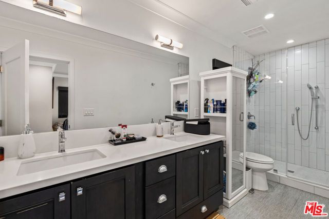 801 Howard Street, Los Angeles, CA 90292