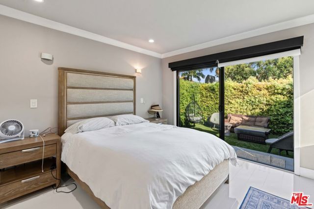 801 Howard Street, Los Angeles, CA 90292