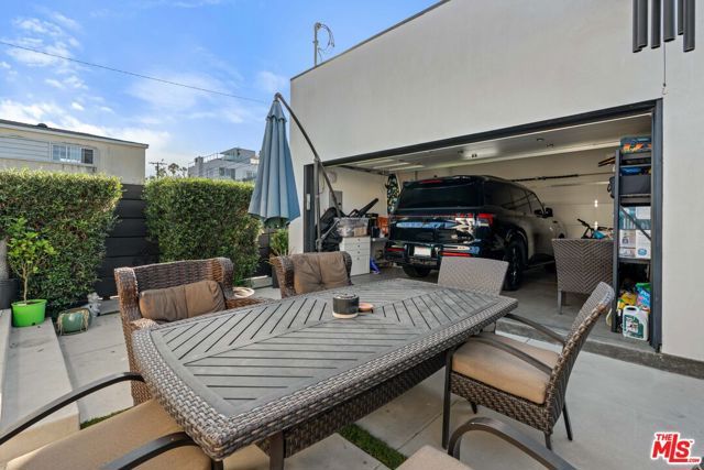 801 Howard Street, Los Angeles, CA 90292