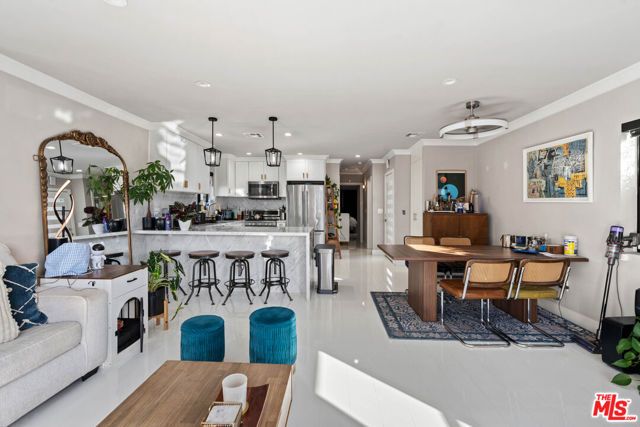 801 Howard Street, Los Angeles, CA 90292