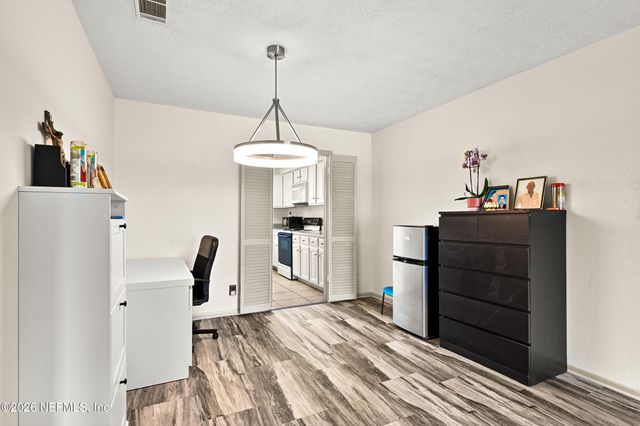 4915 BAYMEADOWS Road 6G, Jacksonville, FL 32217
