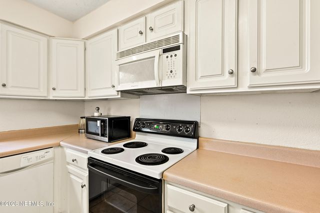 4915 BAYMEADOWS Road 6G, Jacksonville, FL 32217