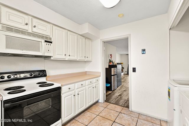 4915 BAYMEADOWS Road 6G, Jacksonville, FL 32217