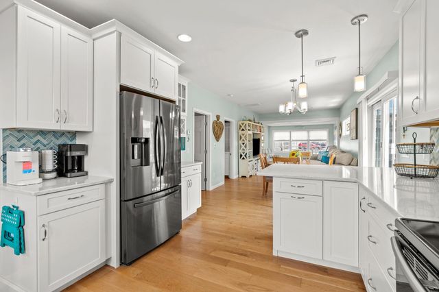 527 Ocean Boulevard, Hampton, NH 03842